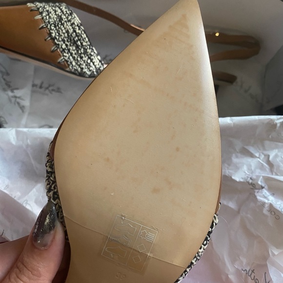 Charles and Keith leather crochet pumps US 9 NEW - Picture 6 of 6